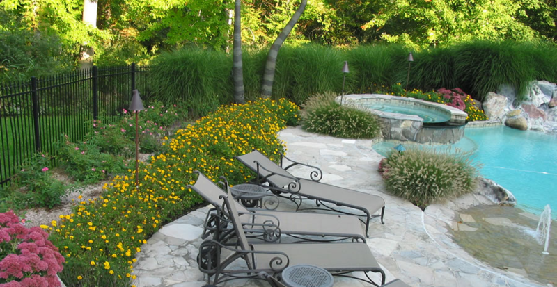 6 Questions to Ask When Hiring a Michigan Landscape Company